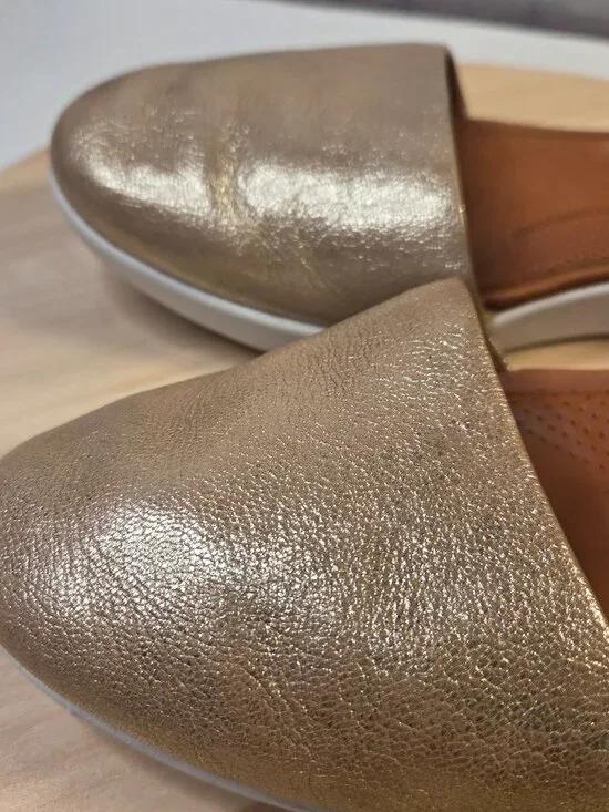 FitFlop Cova Closed Toe Metallic Gold Leather Sandals Women US 7 - Picture 5 of 14